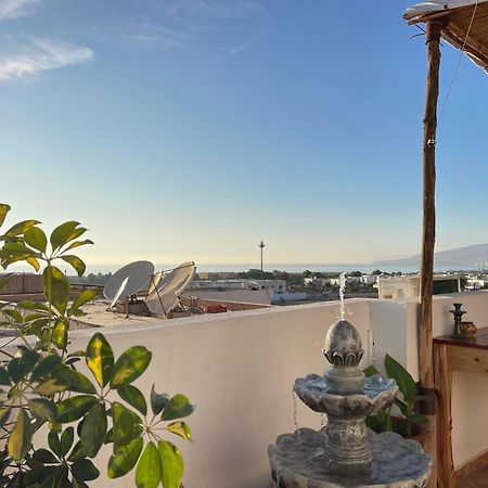 Mana Surf Experience Bed and Breakfast Tamraght Buitenkant foto
